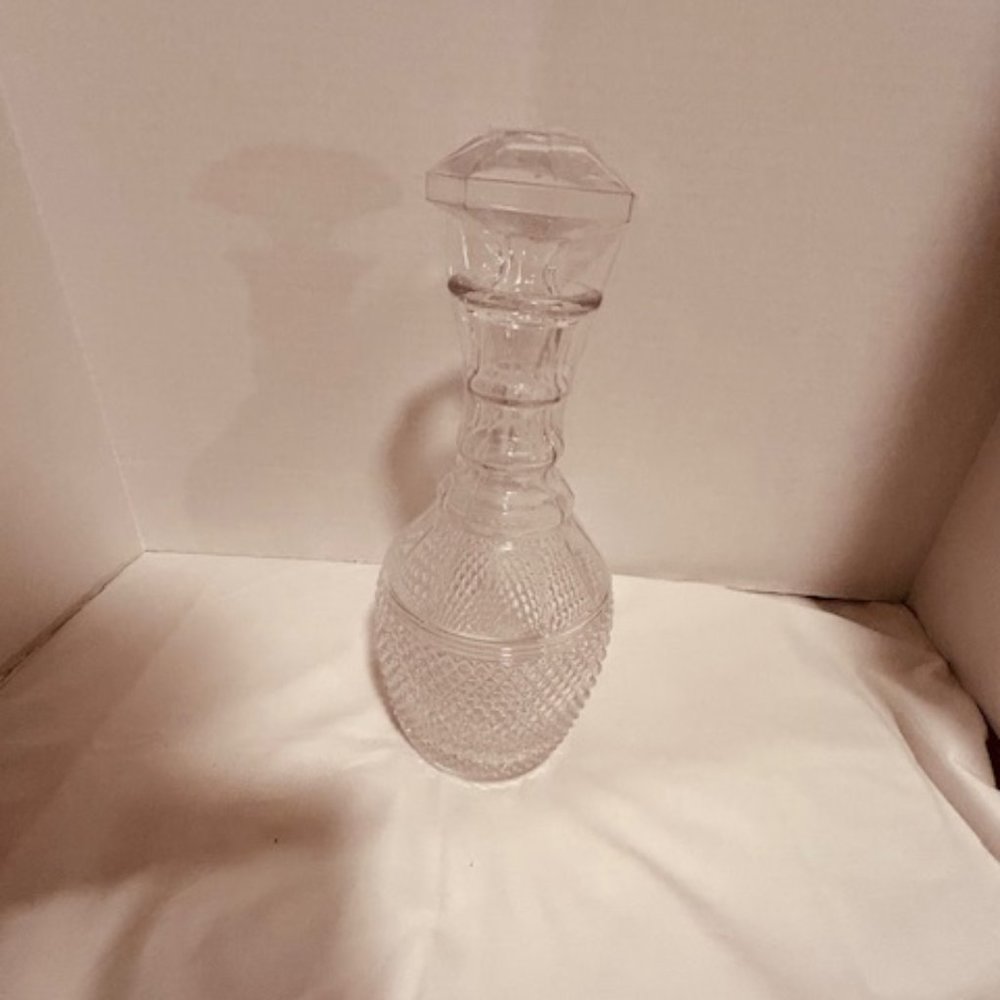 DECANTER